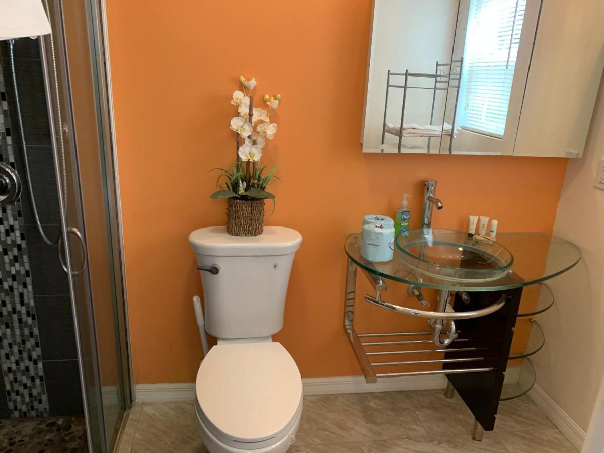 ~ Cozy In-law Apartment Close to Siesta Key ~ Sarasota Zewnętrze zdjęcie