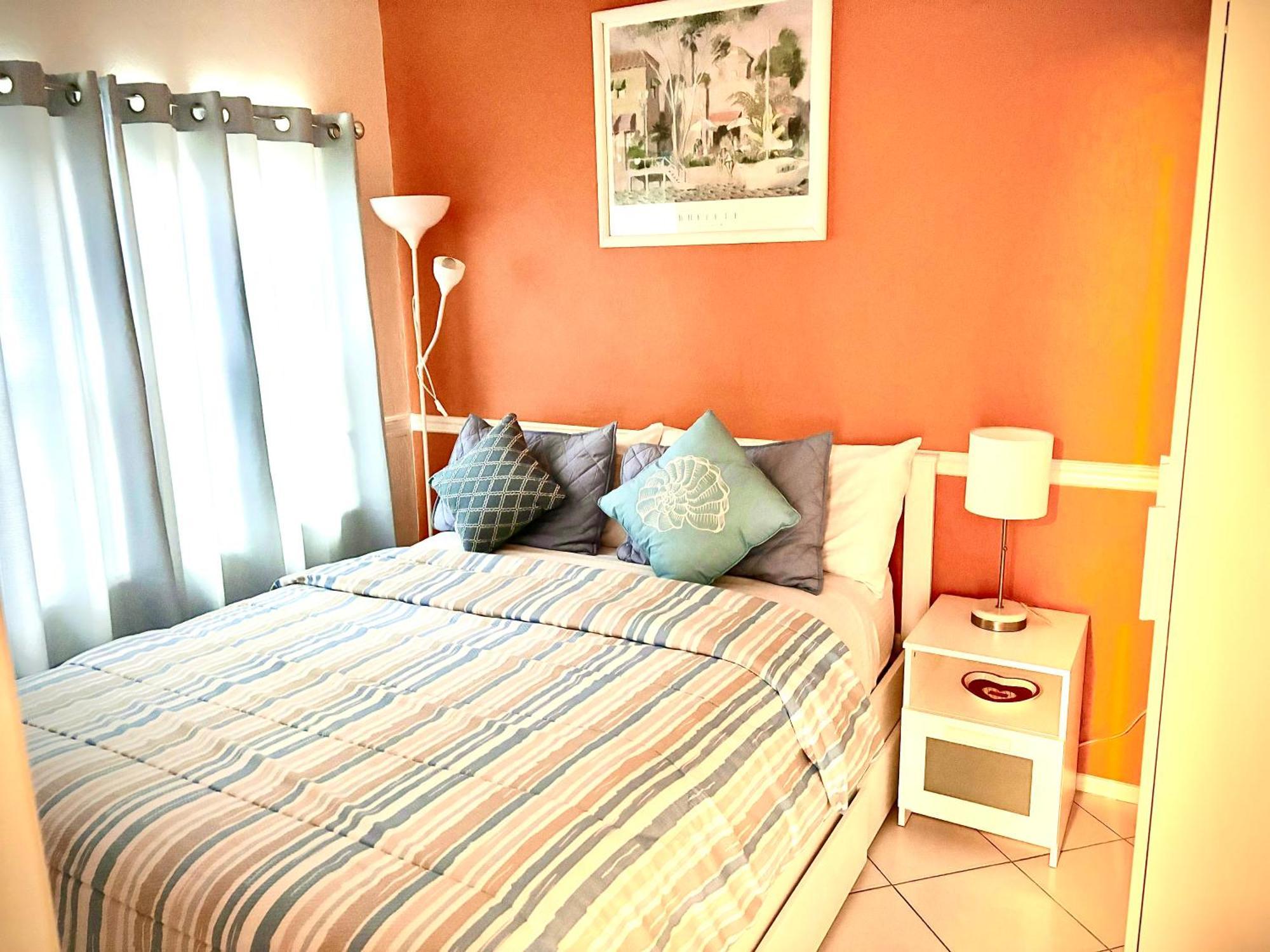 ~ Cozy In-law Apartment Close to Siesta Key ~ Sarasota Zewnętrze zdjęcie